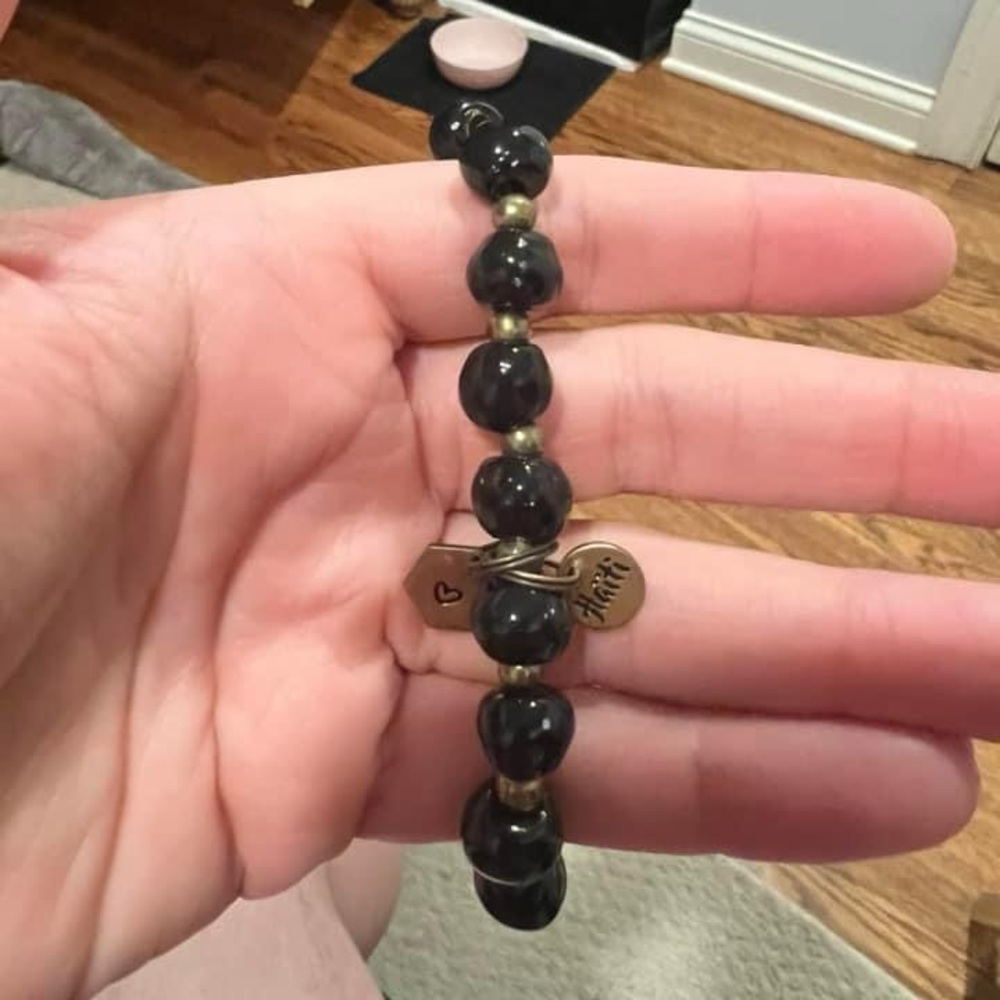 Black/gold bracelet - excellent condition